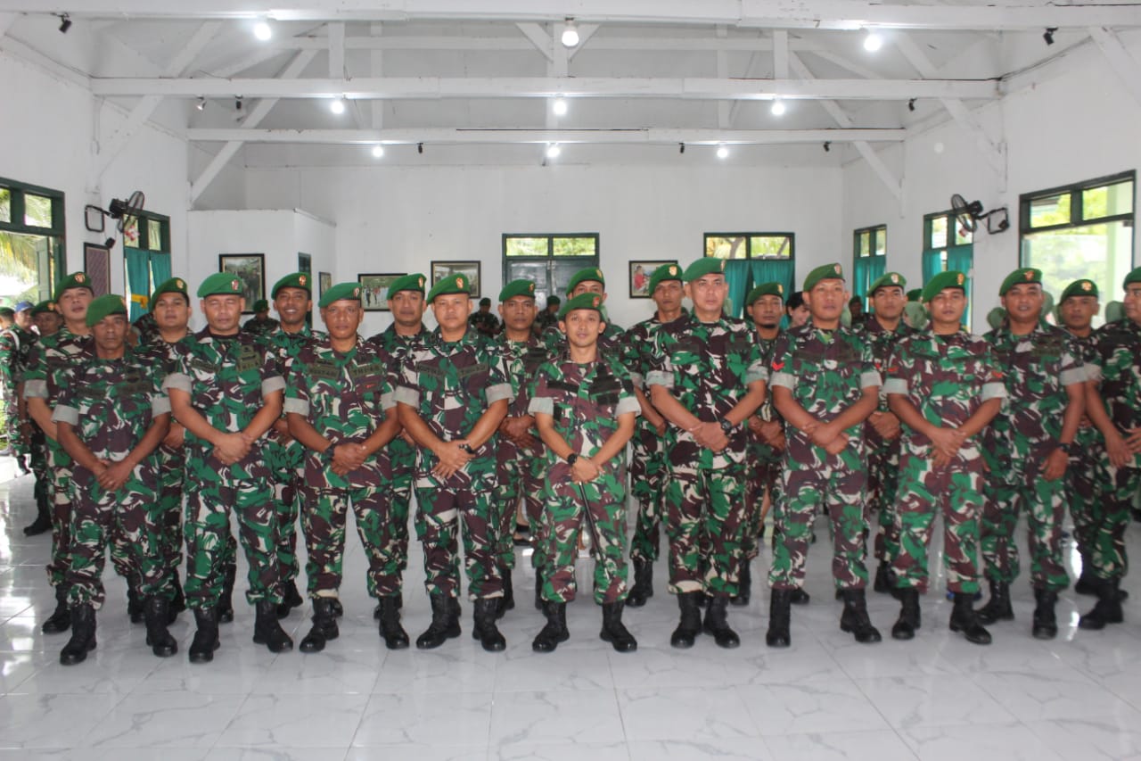 Dandim 0314/Inhil Pimpin korps Raport kenaikan Pangkat Bagi 21 Personil Bintara ke Tamtama 