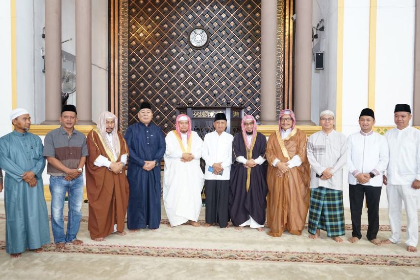Pemerintah Kabupaten Asahan Gelar Sholat Ied di Masjid Agung H Achmad Bakrie Kisaran