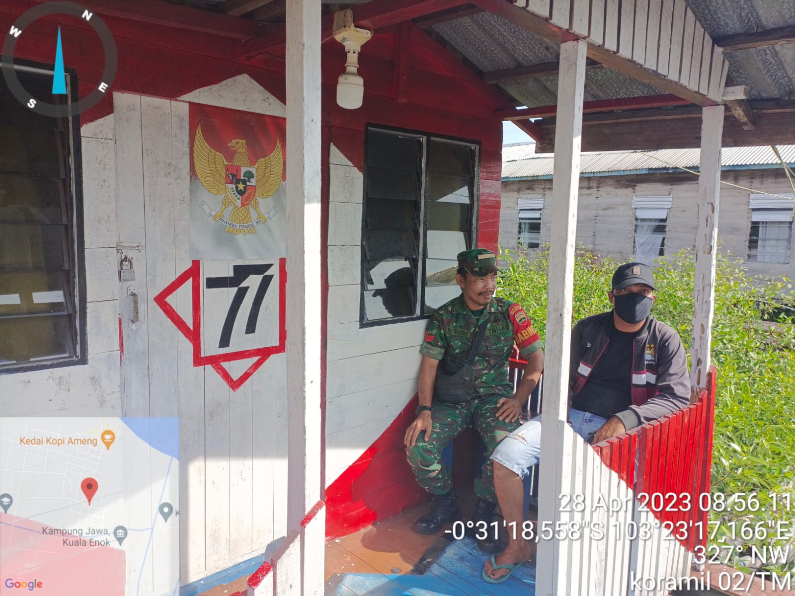 Koptu RH Tambunan Giat Komsos dengan Tokoh Pemuda di Pos Kampung Pancasila 