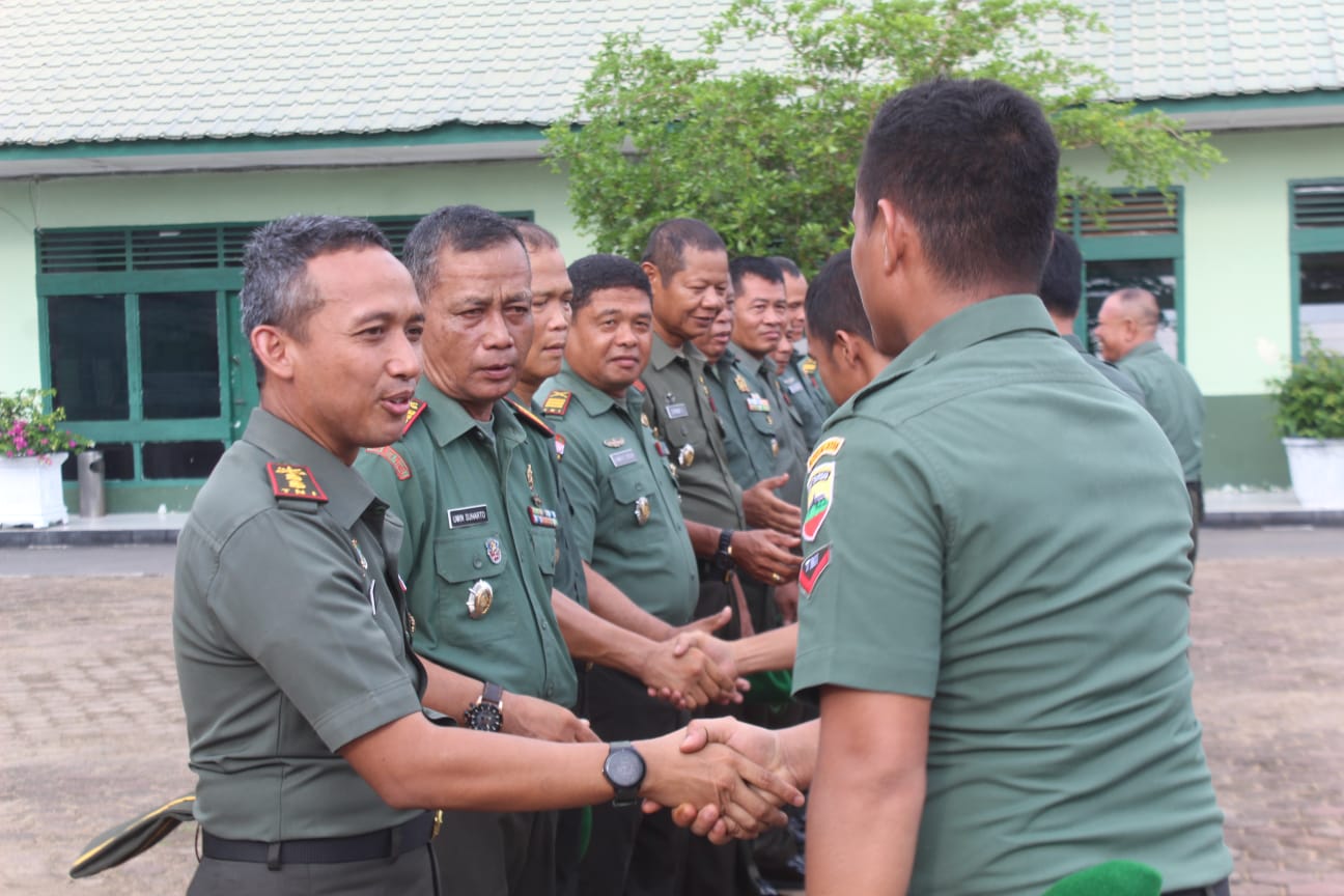 Komandan Kodim 0314/Inhil Letkol Arh M Nahruddin Roshid Pimpin Apel Luar Biasa dan Gelar Halal Bi Halal Bersama Jajarannya 