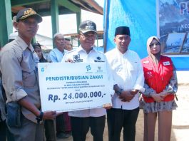 Peduli Korban Kebakaran di Sialang Panjang, Bupati Inhil HM Wardan Salurkan BantuanÂ