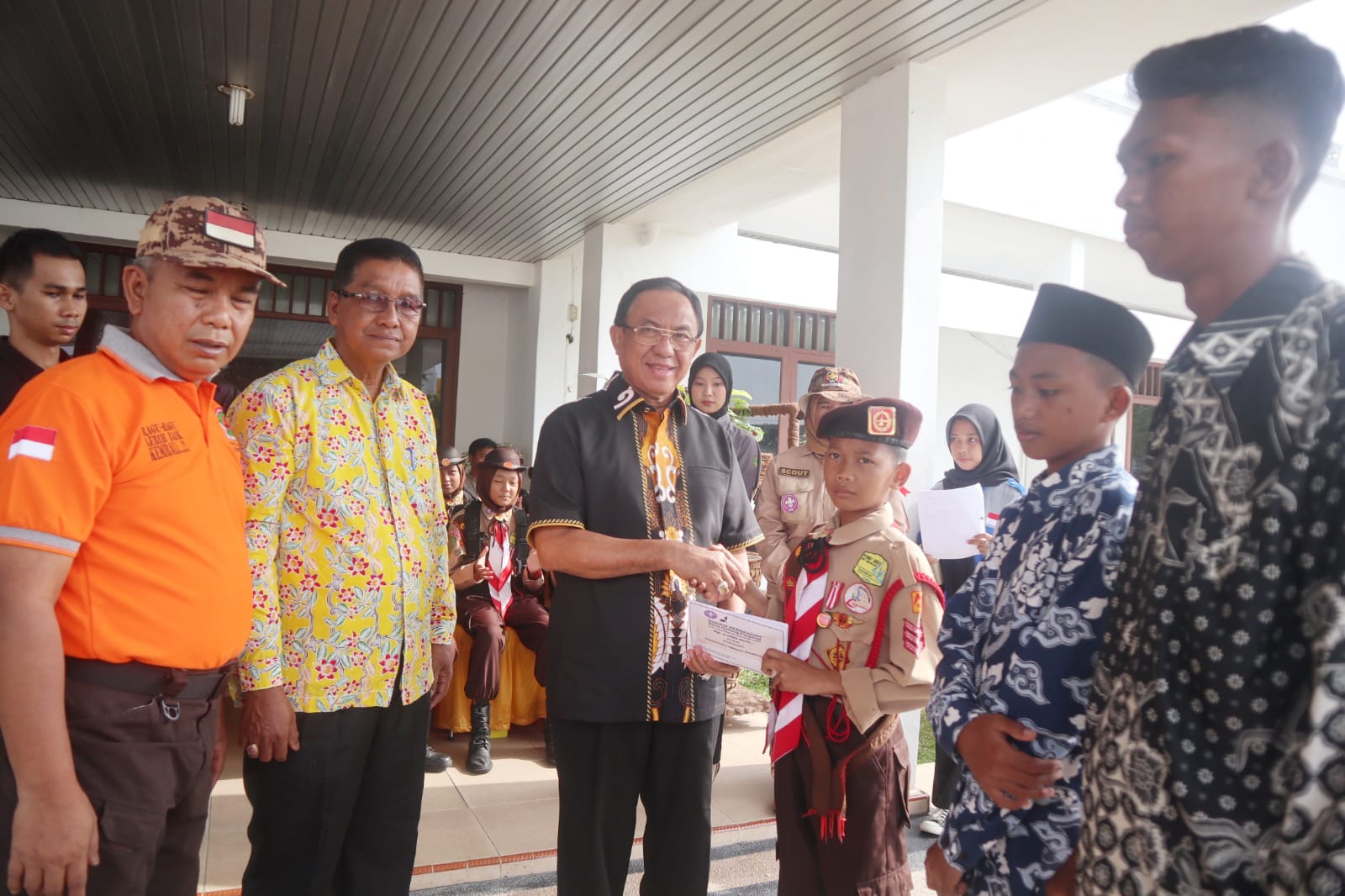 Bupati Inhil Terima Kunjungan dan Beri Apresiasi Atas Juara ke 3 Peserta Lomba Tingkat IV Regu Pramuka Penggalang 