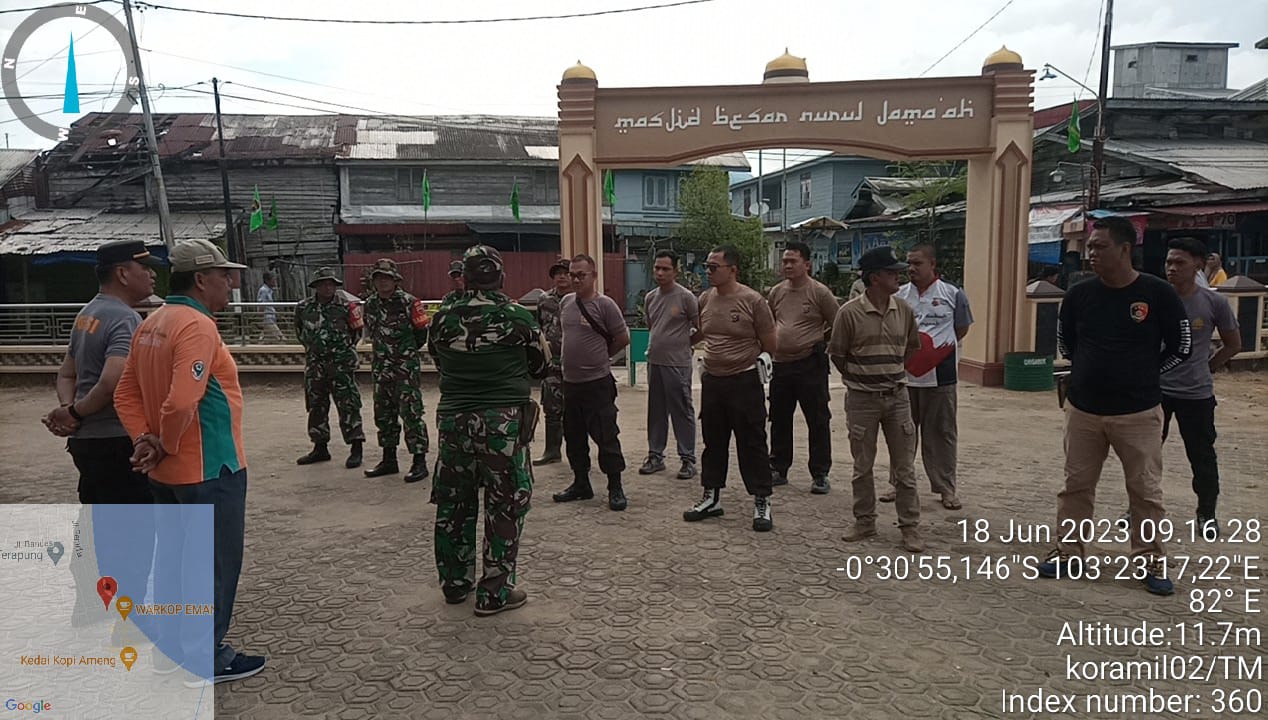 Danramil 02/TM Letda Inf Agusturahim Ikuti Goro Dalam HUT Bhayangkara Yang ke-77 Di Masjid Raya Nurul Jama’ah Tanah Merah
