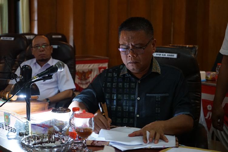 Bupati Sampaikan Jawaban Atas Pandangan Umum Fraksi DPRD Kabupaten Asahan