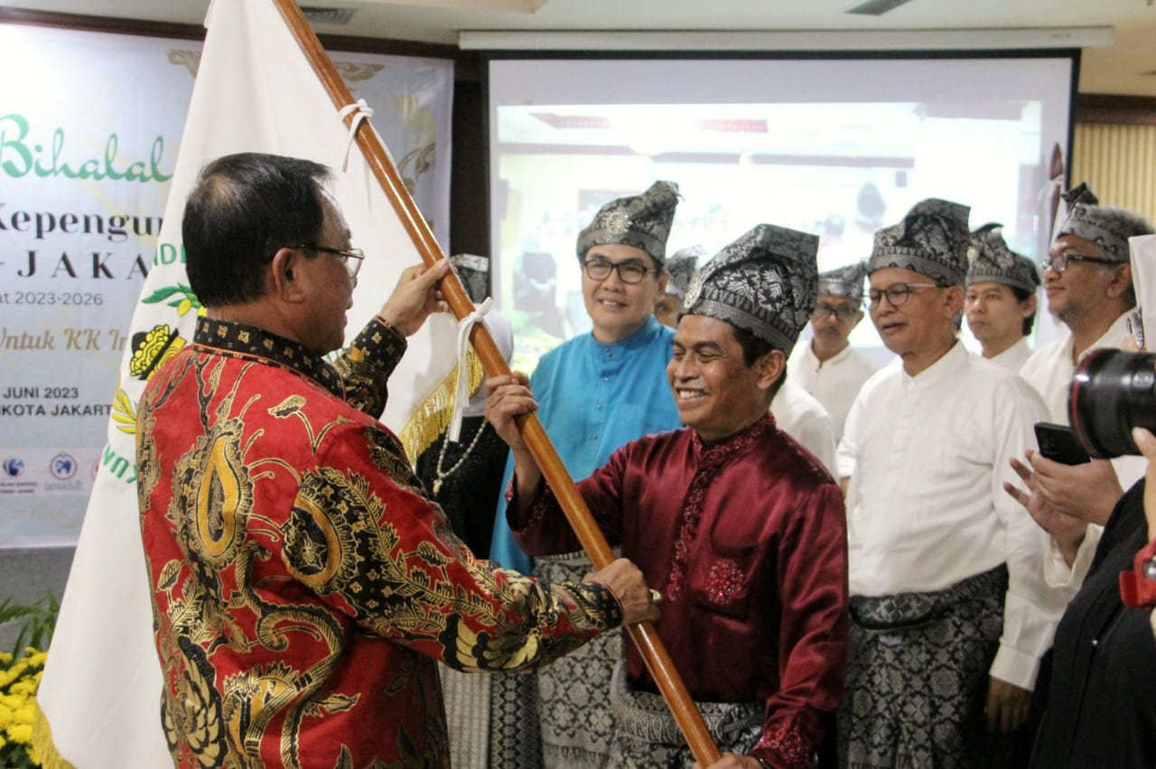 Bupati Inhil HM Wardan Mengukuhkan Kepengurusan Kerukunan Keluarga Indragilir Hilir Jakarta Periode 2023-2026 
