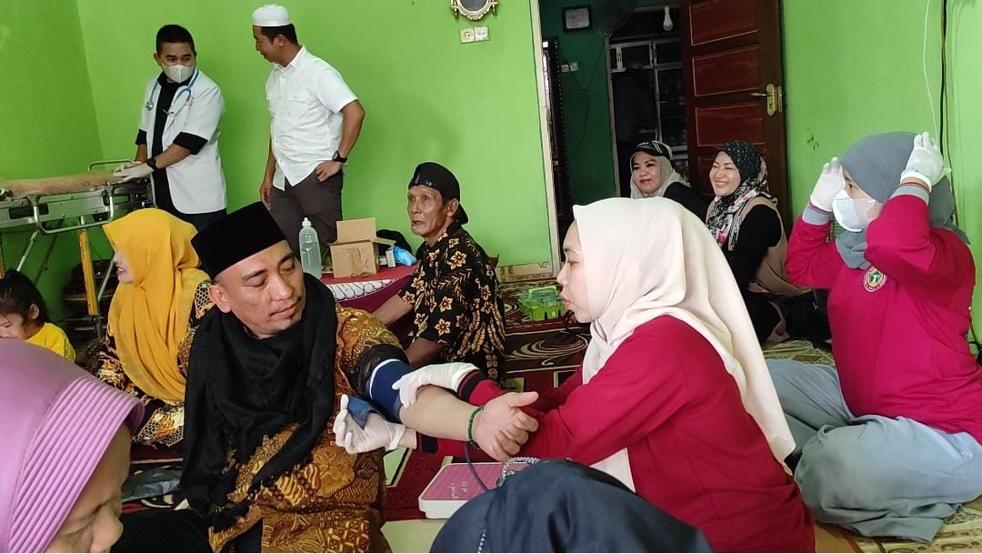 Antusias Warga Ikuti Pengobatan Gratis dan Sunatan Massal dari Sahabat Hati, Sahada dan RK Center di Desa Bagan Jaya 