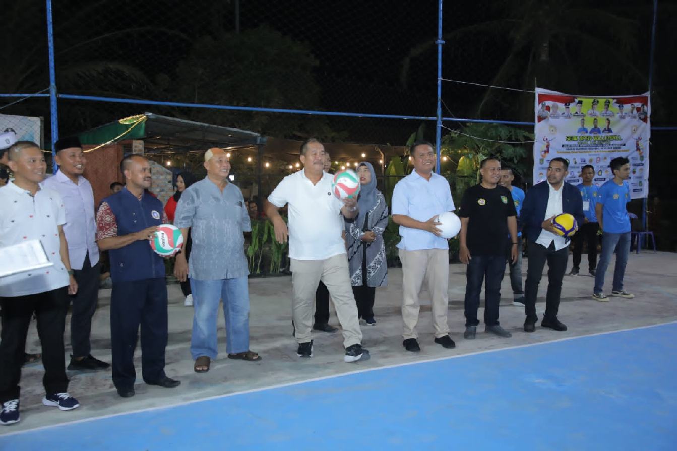 Wakil Bupati Asahan Buka Semi Open Volleyball Hessa Air Genting