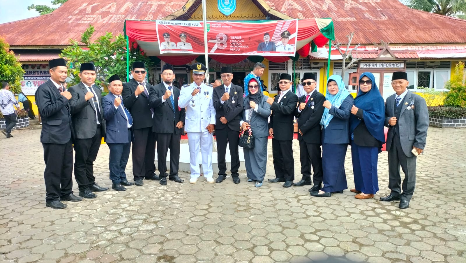 MKKS Bersama K3S Tembilahan Hulu Ikut Upacara Peringatan Hari Pahlawan MKKS Bersama K3S Tembilahan Hulu Ikut Upacara Peringatan Hari Pahlawan