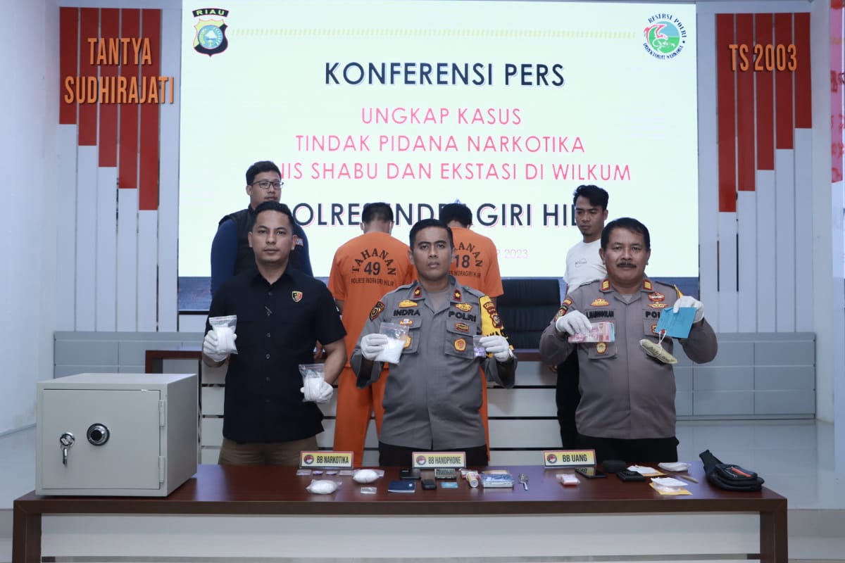 Polres Inhil Kejar Pengedar Narkotika Hingga ke Pematang Reba