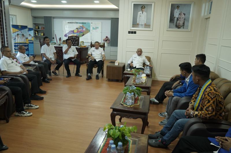 PC PMII Asahan Audiensi Dengan Bupati Asahan