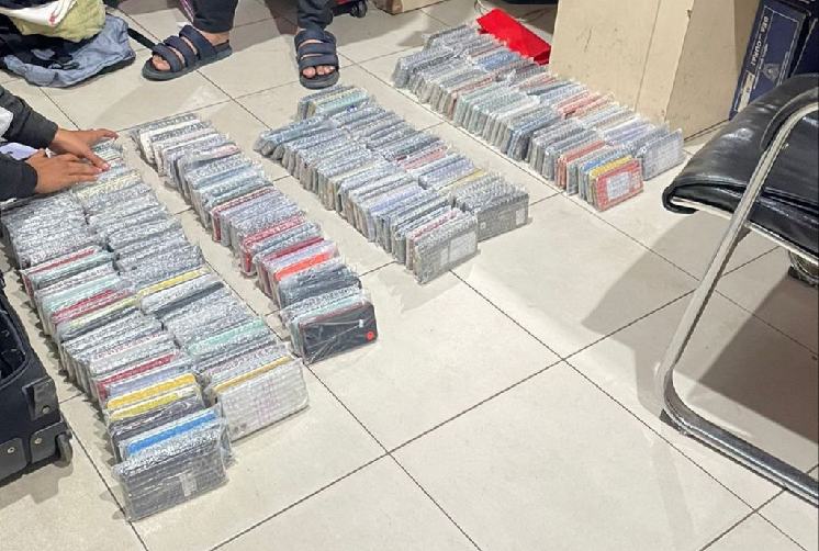 Menjelang Libur Nataru, Bea Cukai Batam Berhasil Amankan Ratusan Telepon Genggam Bekas