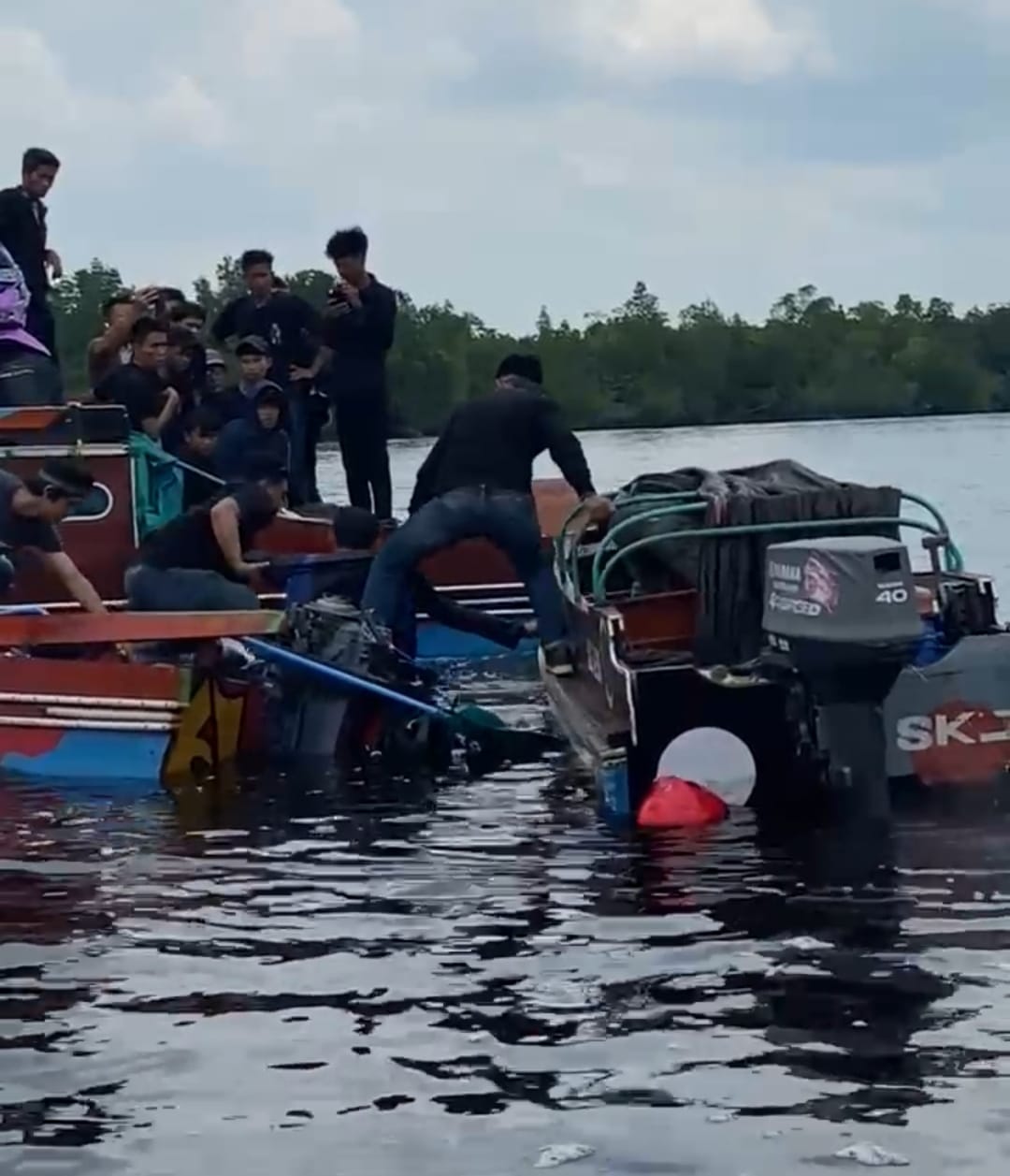 Tabrakan Speedboat di Mandah Inhil, Satu Orang Dikabarkan Hilang