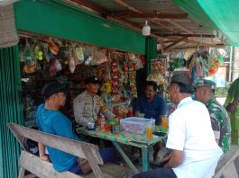 Jaga Kamtibmas Jelang Pilkada, Polsek Tembilahan Hulu Cooling System di Desa Sialang Panjang