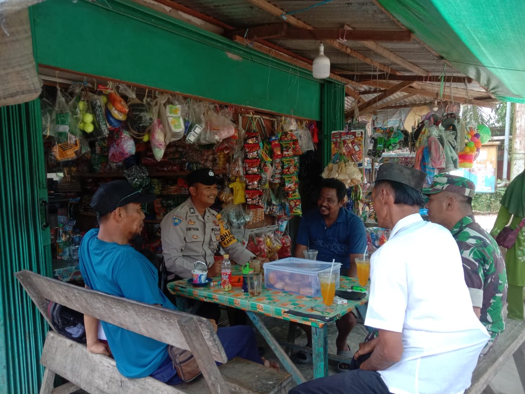 Jaga Kamtibmas Jelang Pilkada, Polsek Tembilahan Hulu Cooling System di Desa Sialang Panjang