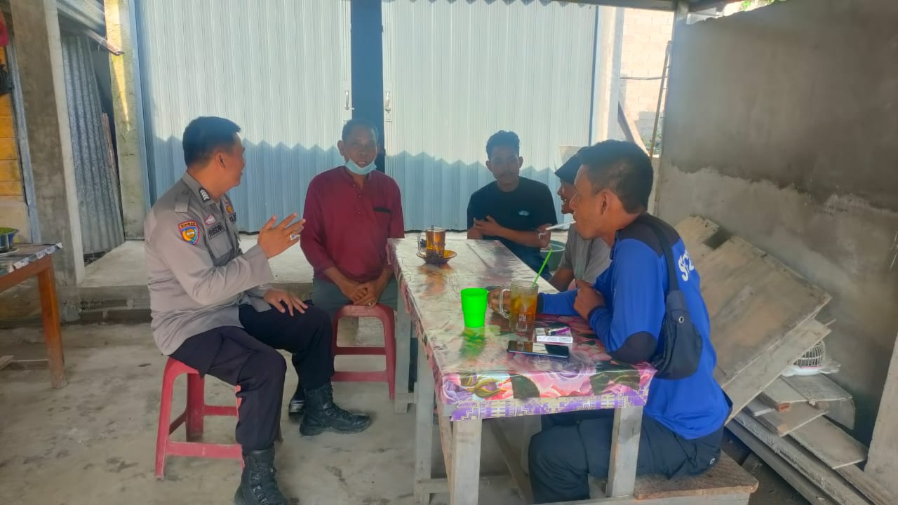 Antisipasi Gangguan Kamtibmas, Bripka Rusdin Laksanakan Sosialisasi Jelang Pilkada