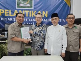 Teken MOU, Direktur Nursa Indokraha Sejahtera H Ikbal Sayuti: Semoga Terwujud Pembangunan Pabrik Produksi Graphene dan Bioavtur di InhilÂ