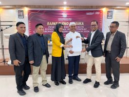 Herman dan Yuliantini, ditetapkan sebagai Bupati dan Wakil Bupati terpilih dalam rapat pleno terbuka KPU Inhil, (09/01/25)