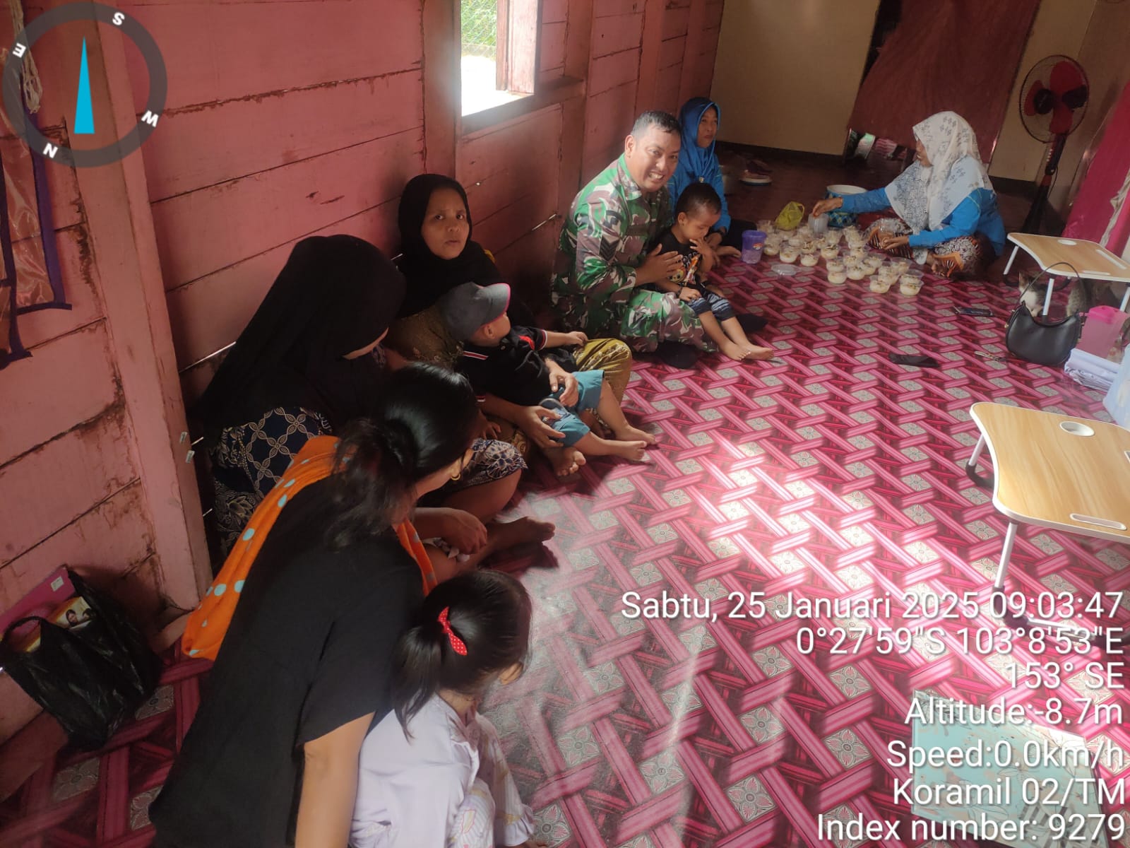 Serma Boy R Sitompul Giat Komsos Bersama Kader Posyandu di Desa Simpang Tiga Daratan