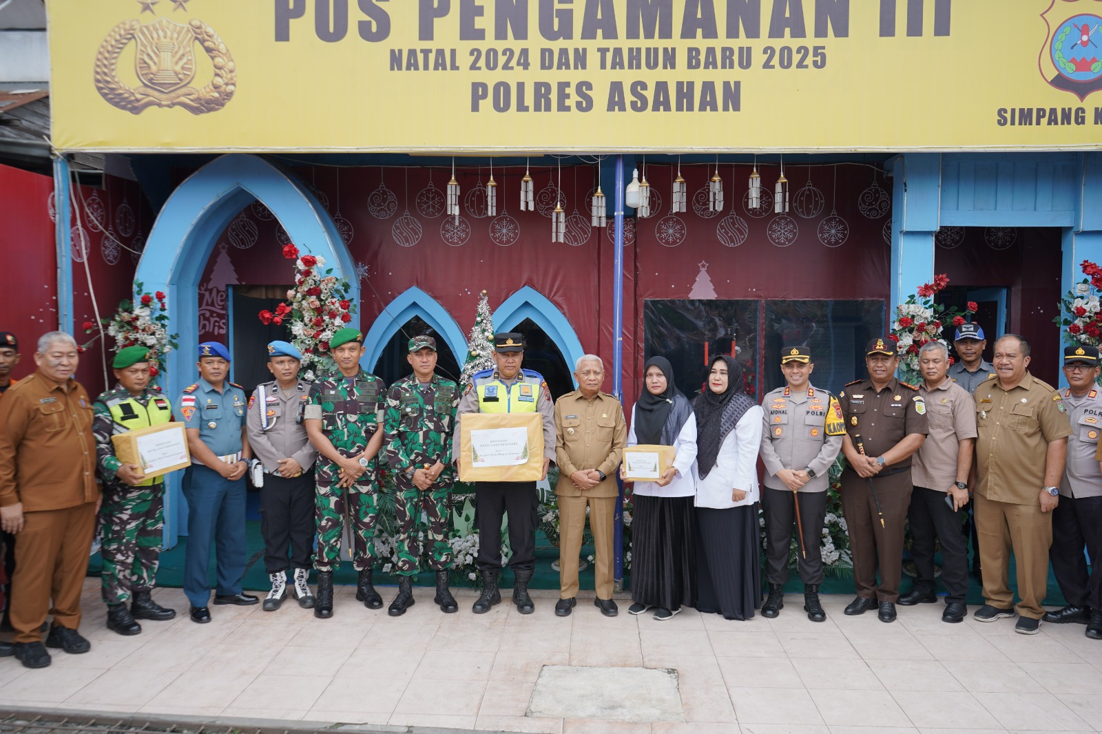 Tinjau Pos Nataru 2024 Bersama Forkopimda, Bupati Asahan Pastikan Arus Mudik Berjalan Lancar