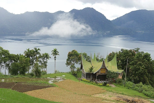 wisata alam Sumatera Barat