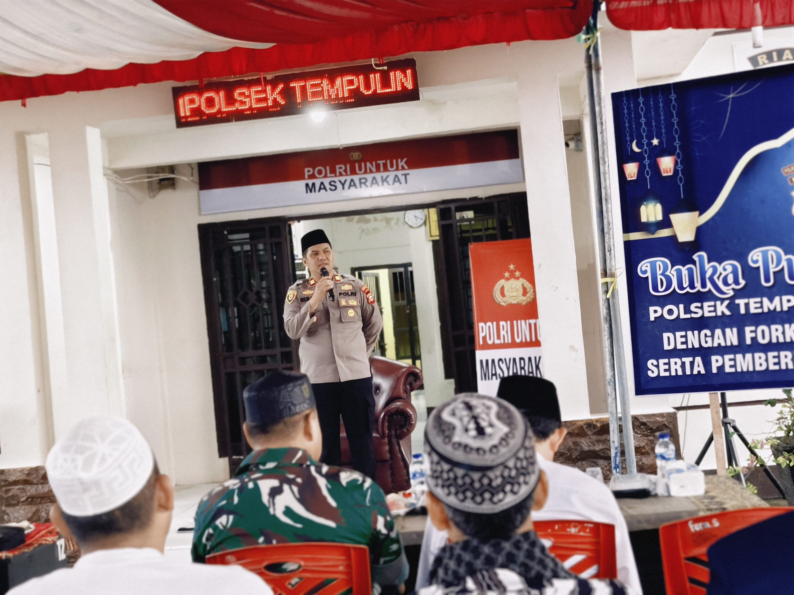 Polsek Tempuling Gelar Buka Puasa Bersama dan Santunan Anak Yatim