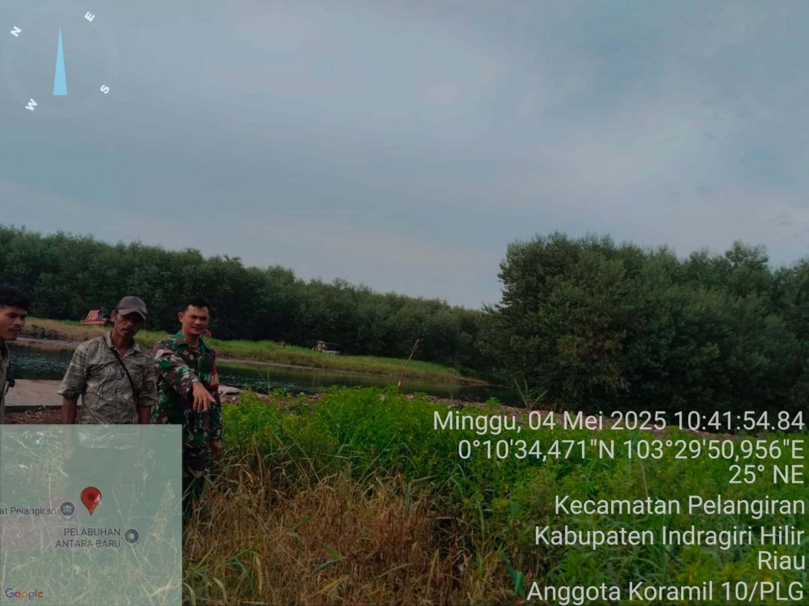 Babinsa Koramil 10/Plg Sosialisasikan dan Patroli Karhutla di Kecamatan Pelangiran