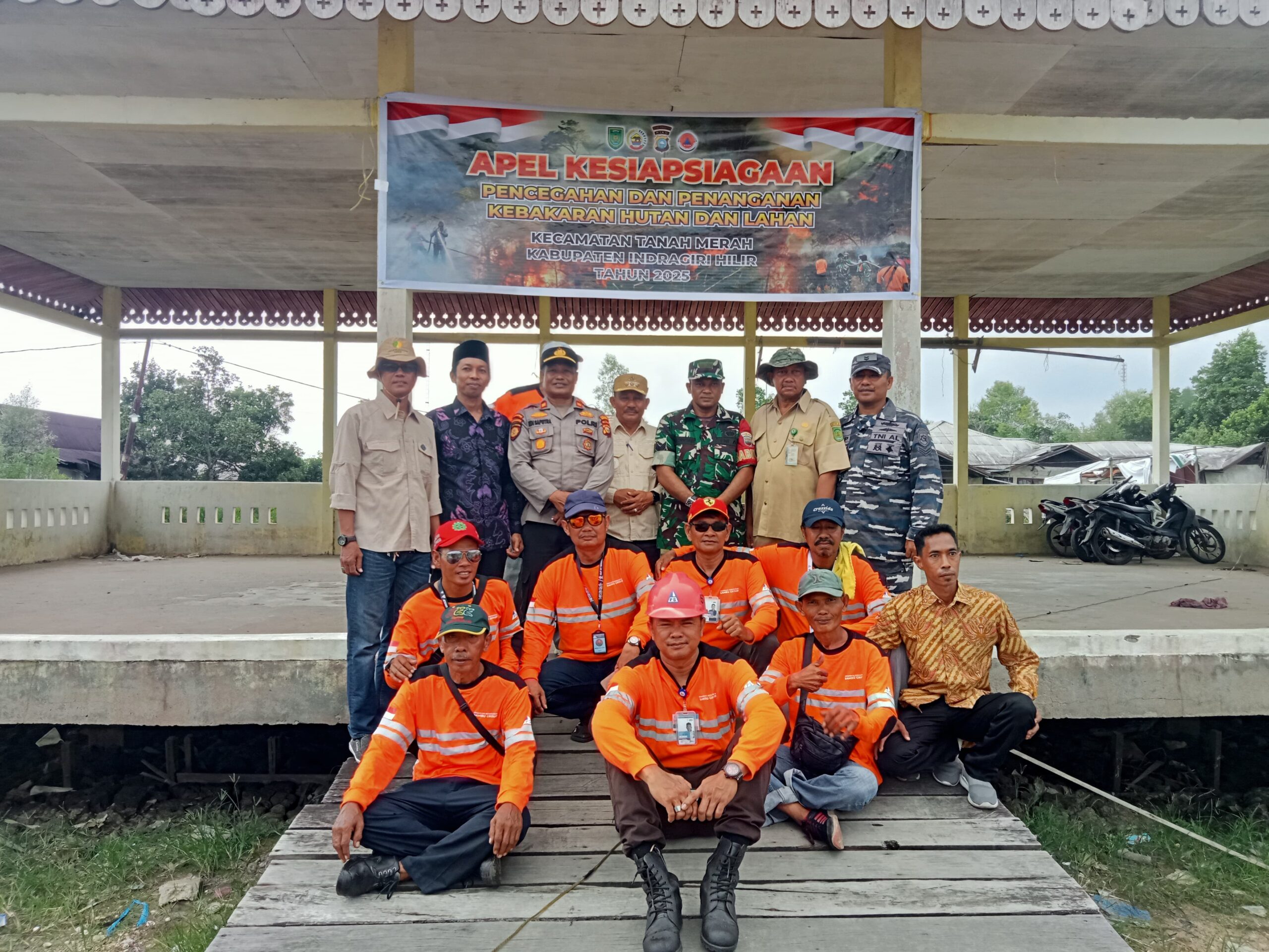 Cegah Karhutla, Apel Siaga Digelar di Tanah Merah, Serka P. Siregar Hadiri Mewakili Danramil 02/TM