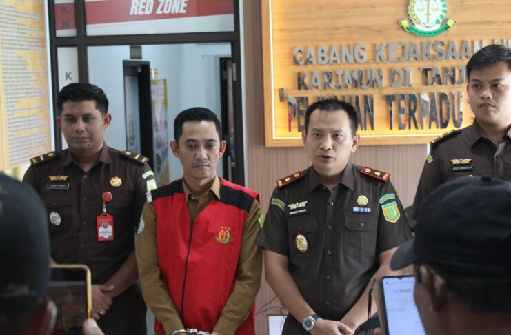 Penetapan Tersangka Korupsi terhadap TM Kades Prayu, Oleh Kejaksaan Negeri Karimu Cabang Tanjungbatu