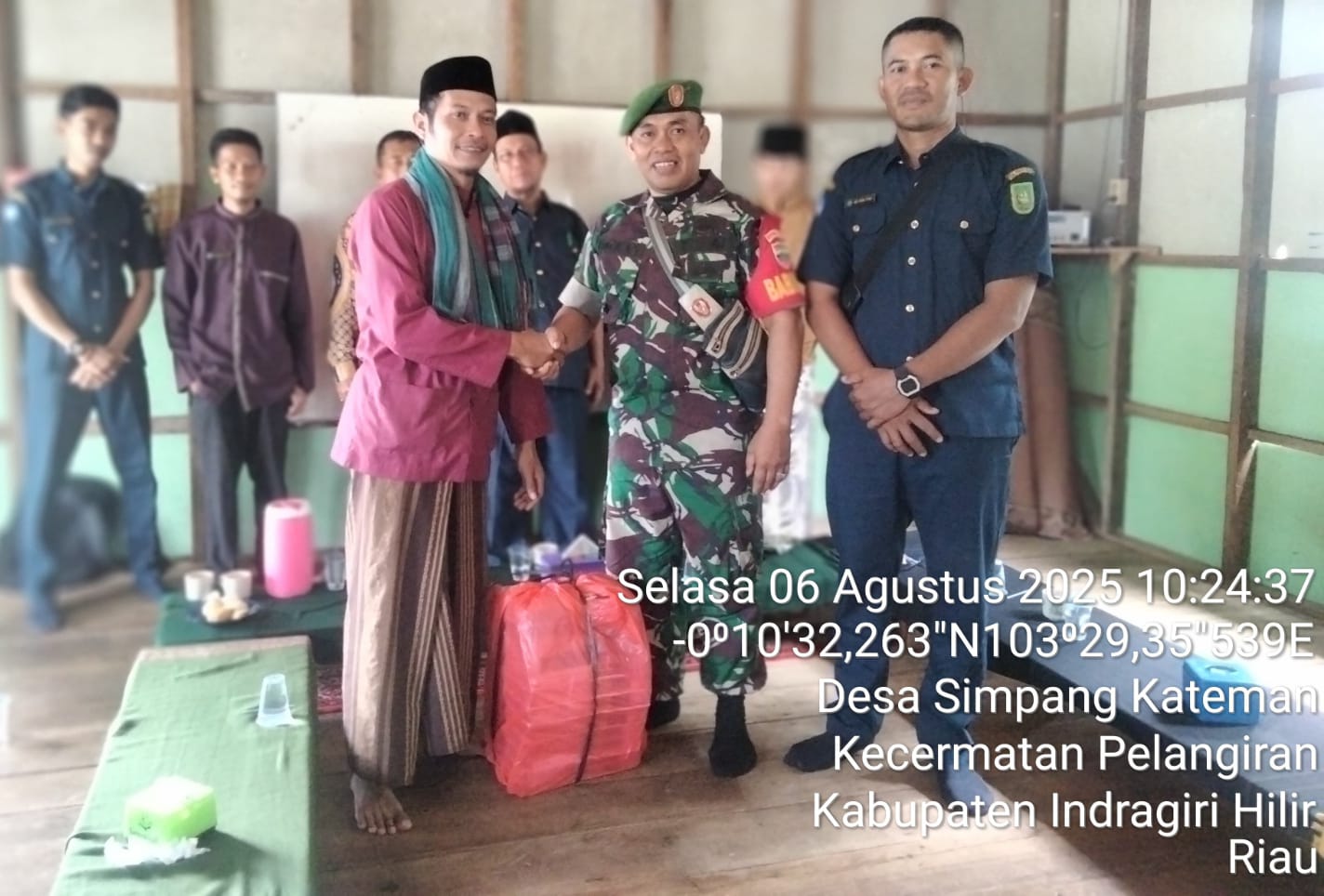 Babinsa Koramil 10/Plg Gelar Komsos Bareng Majelis Guru SMA Bakti Nusa, Bahas Solusi Ijazah Setara SMA untuk Santri