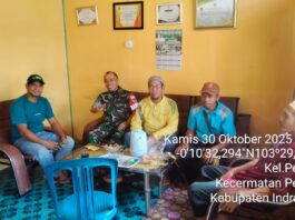 Pererat Sinergi Babinsa Koramil 10/Pelangiran Gelar Diskusi Motivasi Bersama Staf Kelurahan