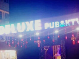 Deluxe Pub & KTV di Batam